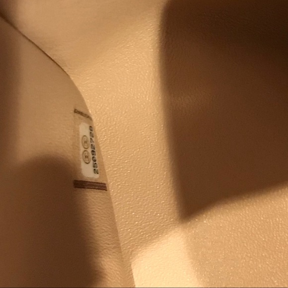 💯 Authentic CHANEL purse - Picture 2 of 8